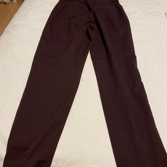 Banana Republic work pants, burgundy. Size 4 - Picture 2 of 4